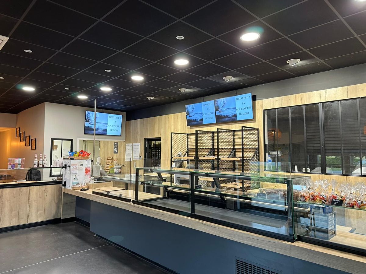 Installation TECHLIZ&nbsp;: menu boards numériques, boulangerie